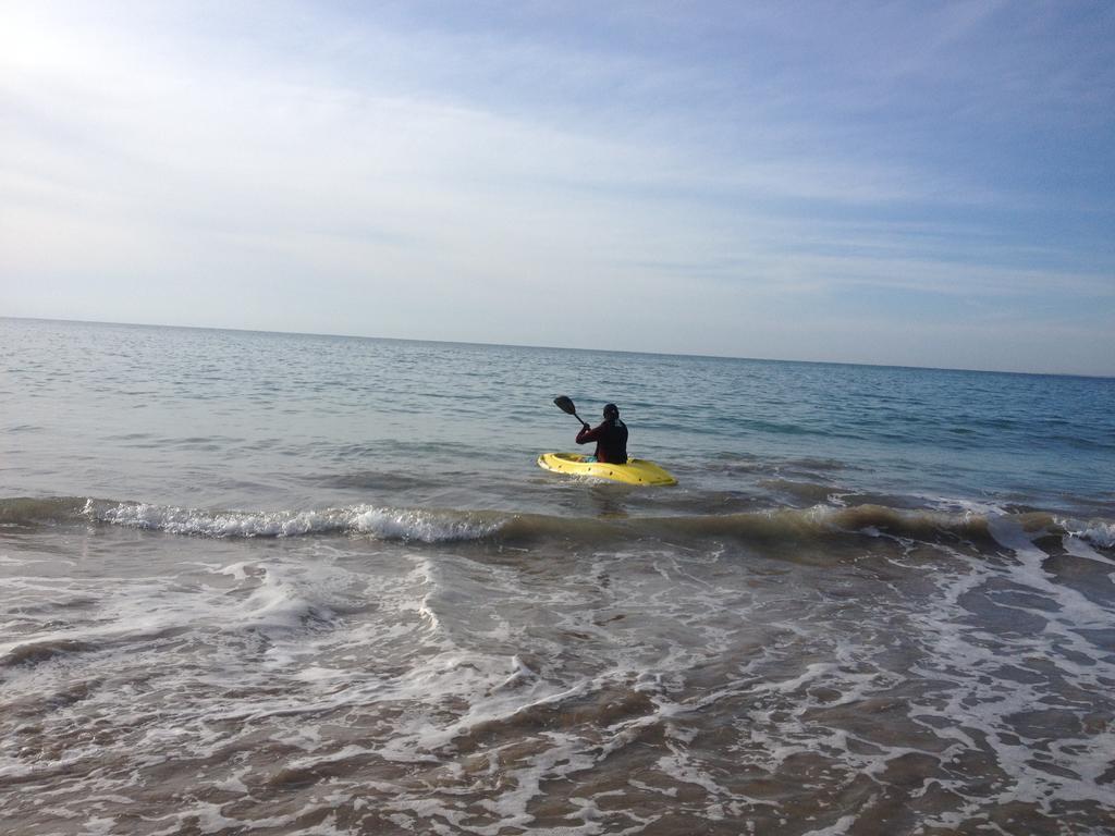 Aqua Marine Beach Resort Pasikuda Bagian luar foto