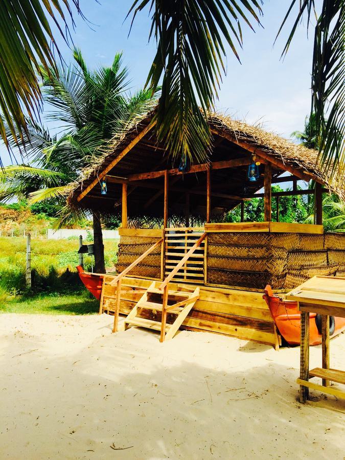 Aqua Marine Beach Resort Pasikuda Bagian luar foto